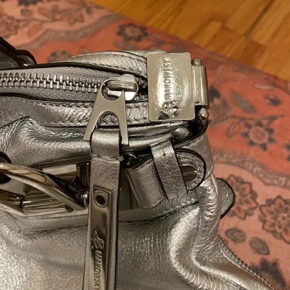 B. Mackowsky white/silver hobo bag - Picture 11 of 11